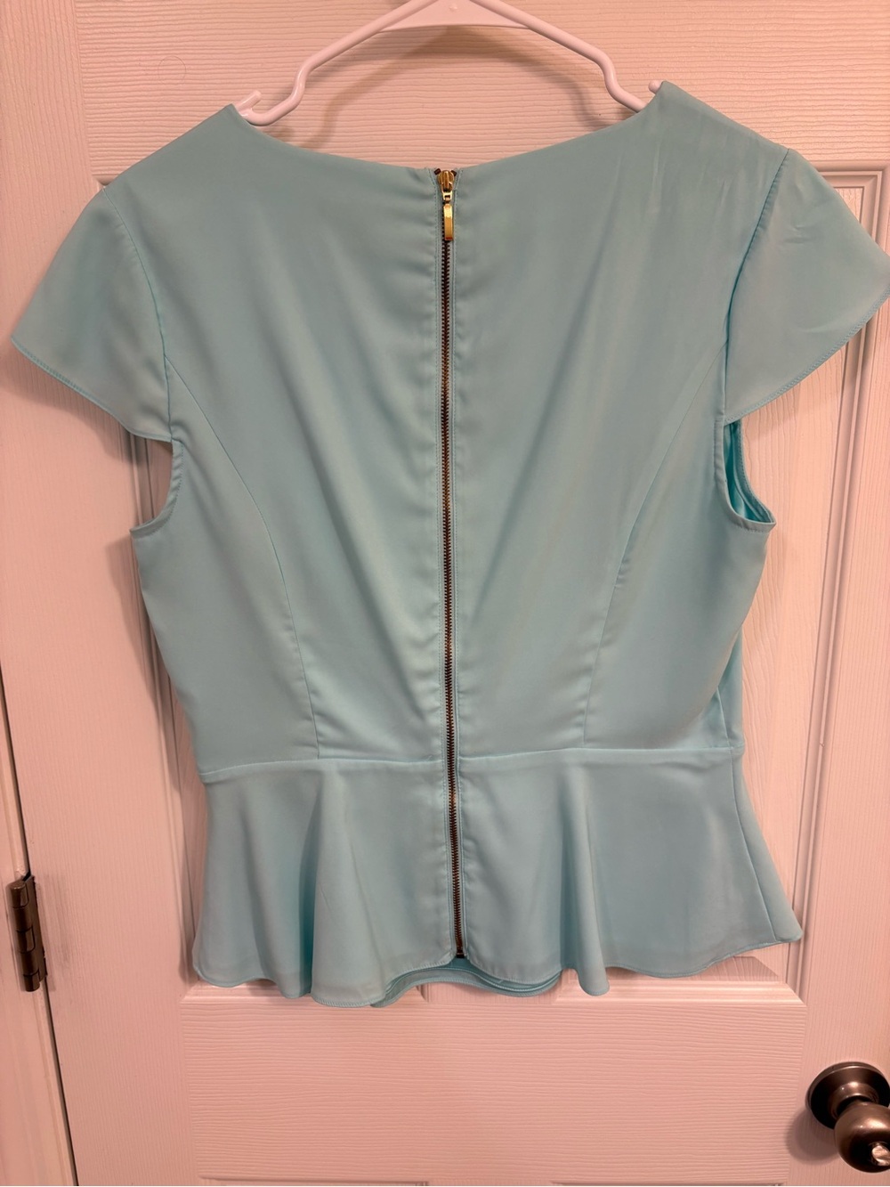 Express Peplum Tops – 2 pc Bundle Lot - Size Medium - Coral Pink & Light Blue - Picture 3 of 13